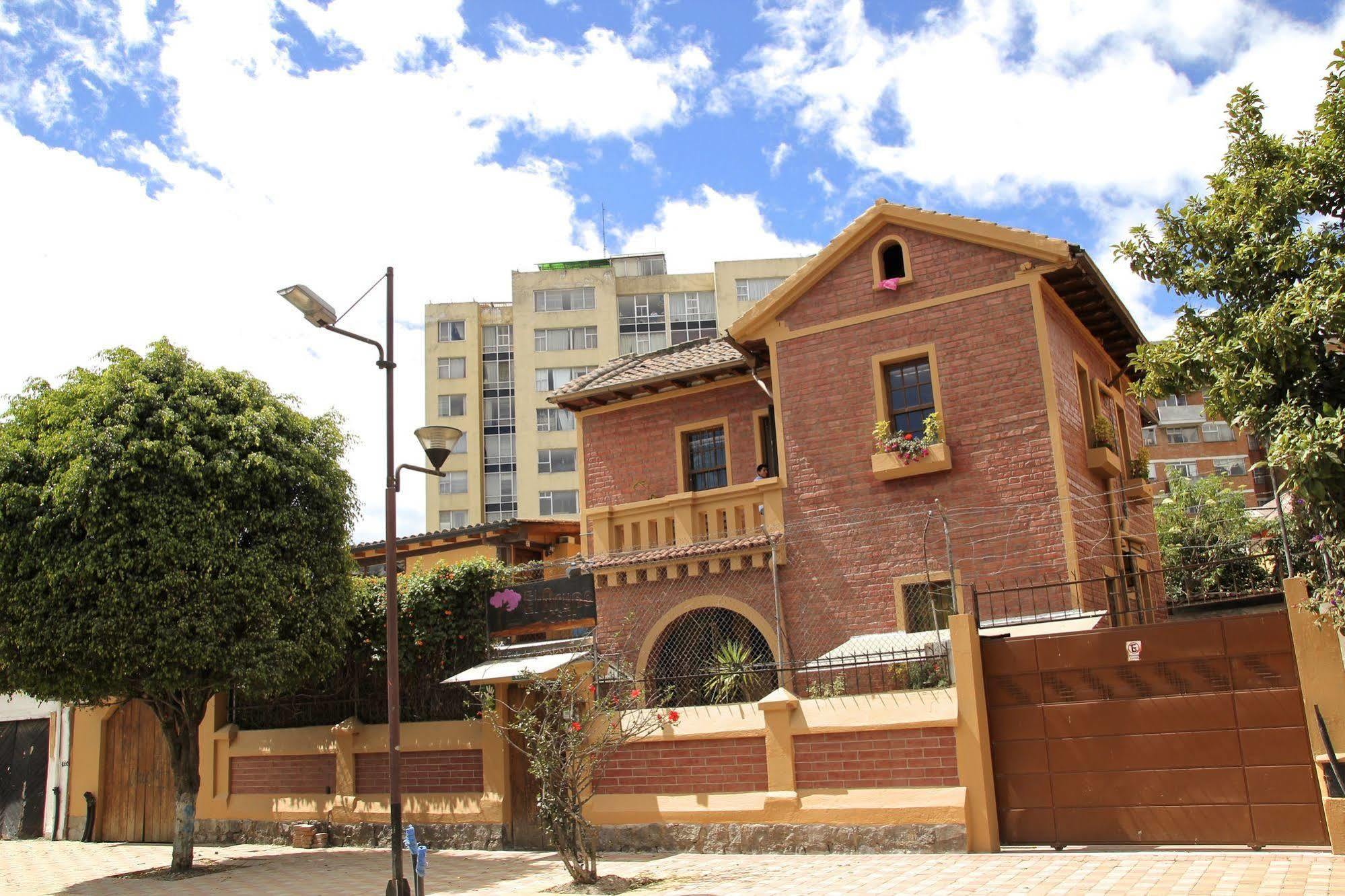 Arupo Bed And Breakfast Quito Exterior photo