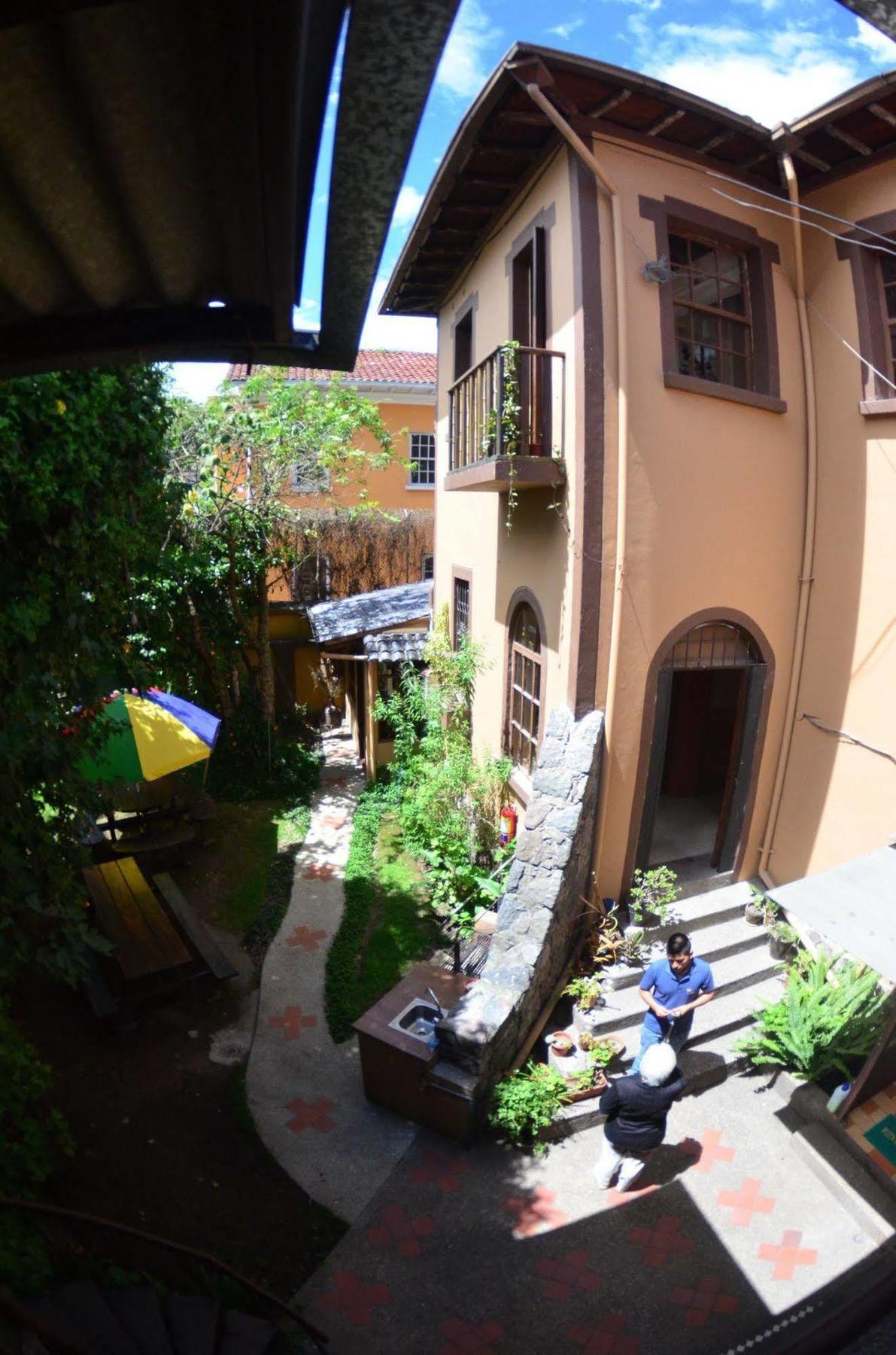 Arupo Bed And Breakfast Quito Exterior photo